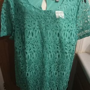 Women's plus size tops